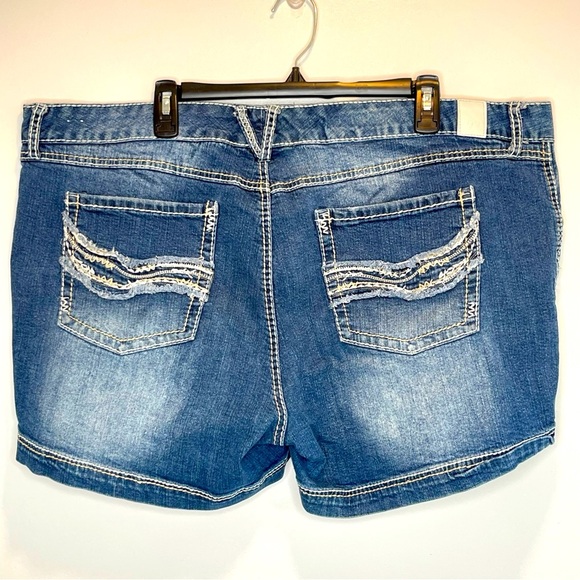 Maurices Jean Shorts Size 24 “Original” - Picture 2 of 9